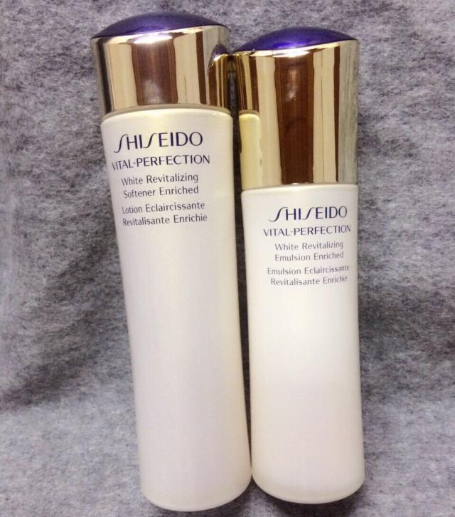 什么水乳最好美白又补水收缩毛孔,细腻毛孔柔肤液