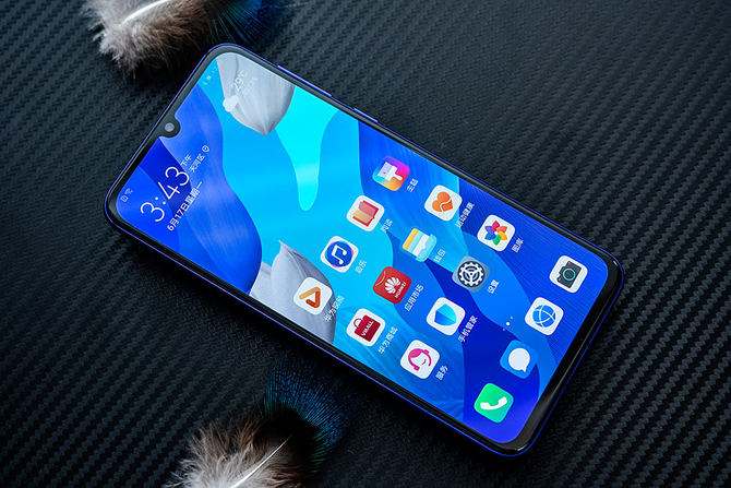 目前最值得入手的华为手机是,最值得入手的华为手机推荐