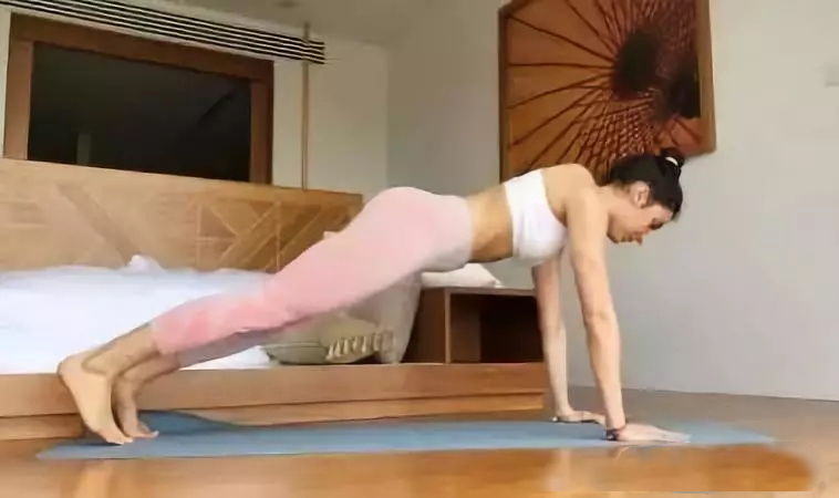 腰臀拉伸瑜伽,腰臀塑形瑜伽30分钟在家锻炼