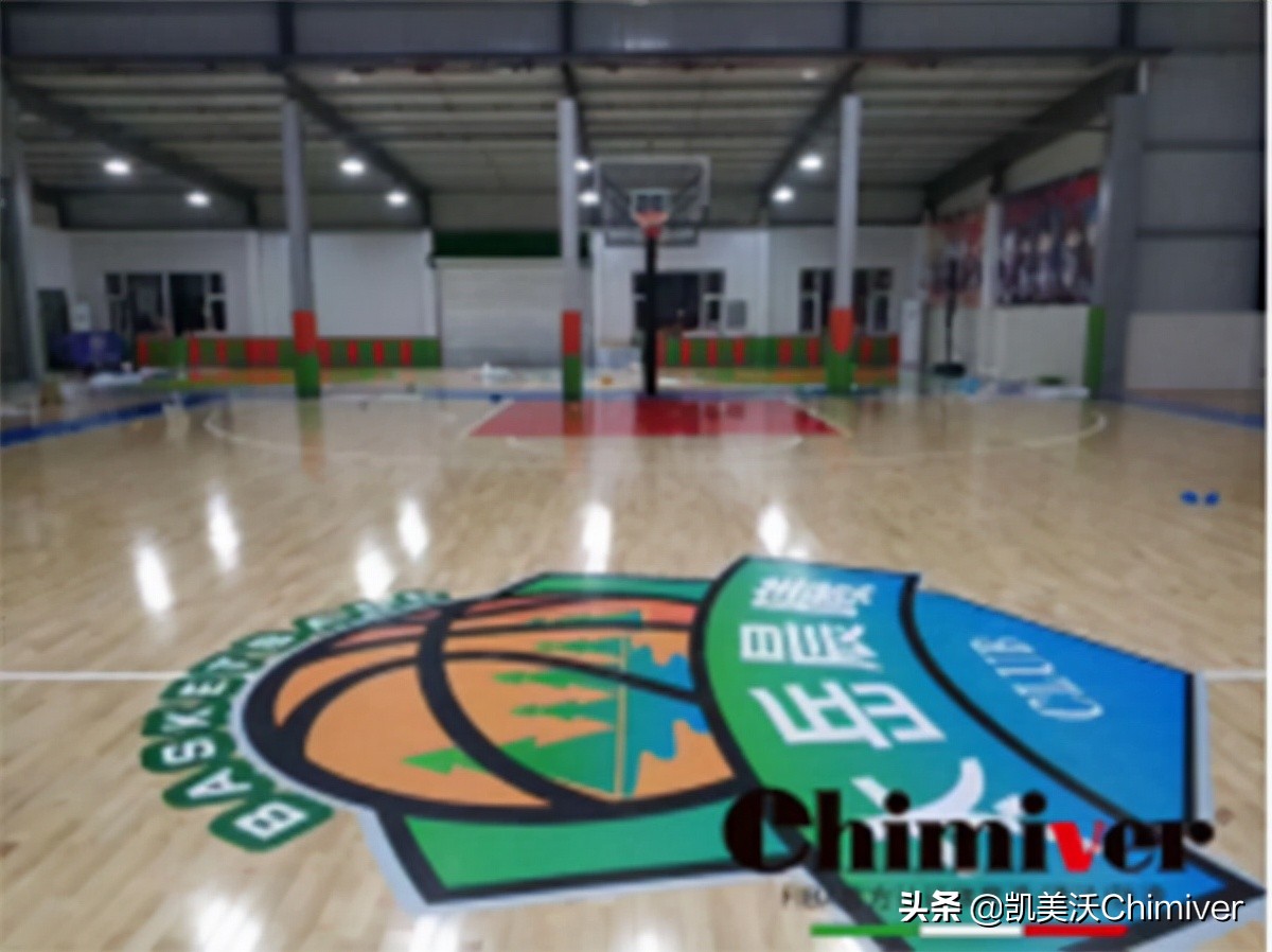 运动木地板彩漆,运动木地板漆施工视频