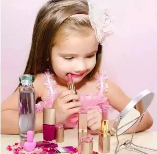 孩子注重外表怎么教育,孩子个性太强该怎么教育