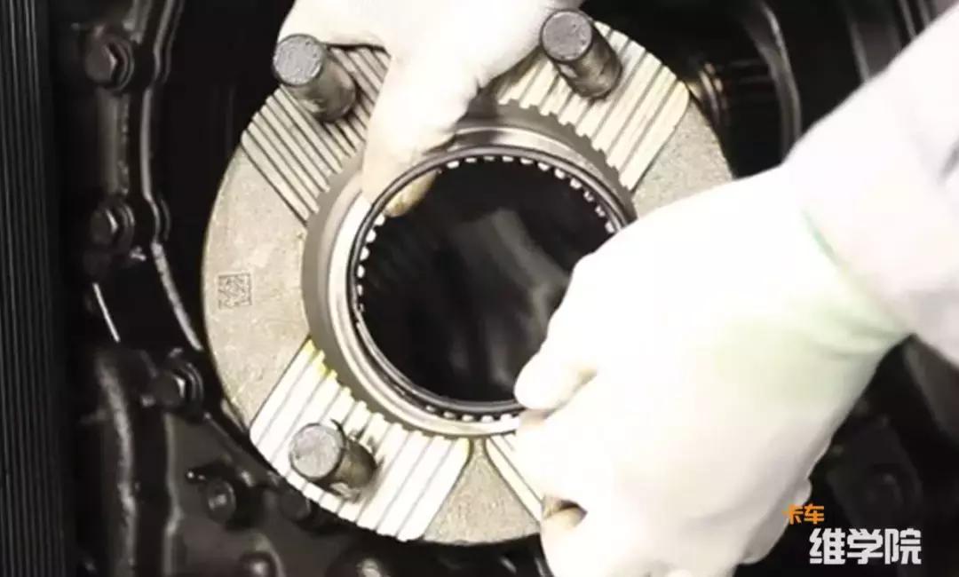 zf6速变速箱电脑板怎么拆,zf12挡变速箱副箱维修视频