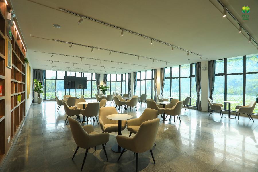 荷塘深处又添网红书院，深圳洪湖公园“荷·美空间”开门迎客