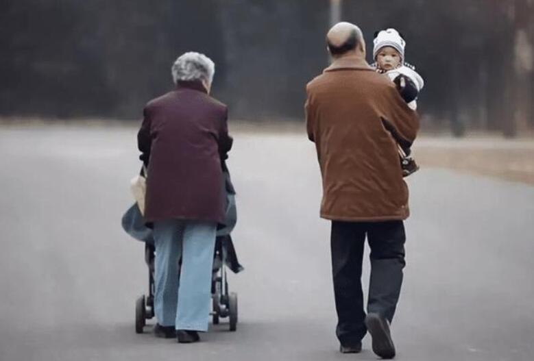 双职工家庭生两个孩子,双职工只生一个孩子