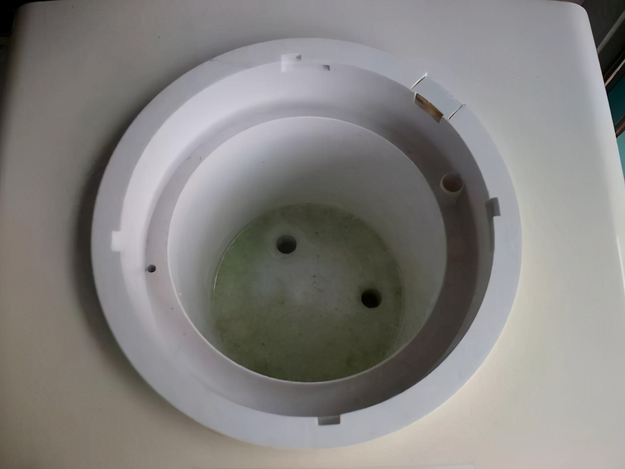 这样清洁饮水机再也不用喝脏水,保持饮水机清洁的方法