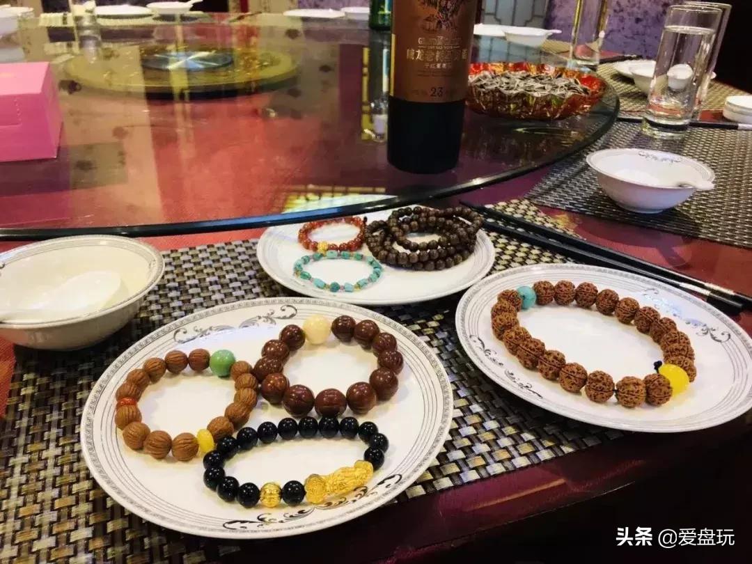 玩手持手串的男生,玩手串的男生是不是都老了