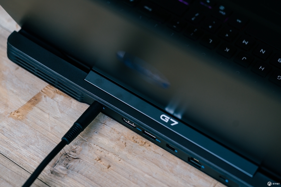 戴尔g7游戏笔记本多大,pc玩家