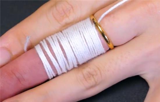 戒指戴太久取不出来怎么办,戒指太紧取不下来的最佳方法