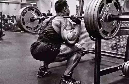 3年在家深蹲练习总结