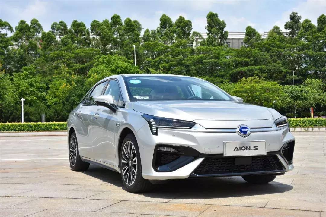 广汽埃安aions机械钥匙怎么使用,广汽埃安aions钥匙怎样换电池