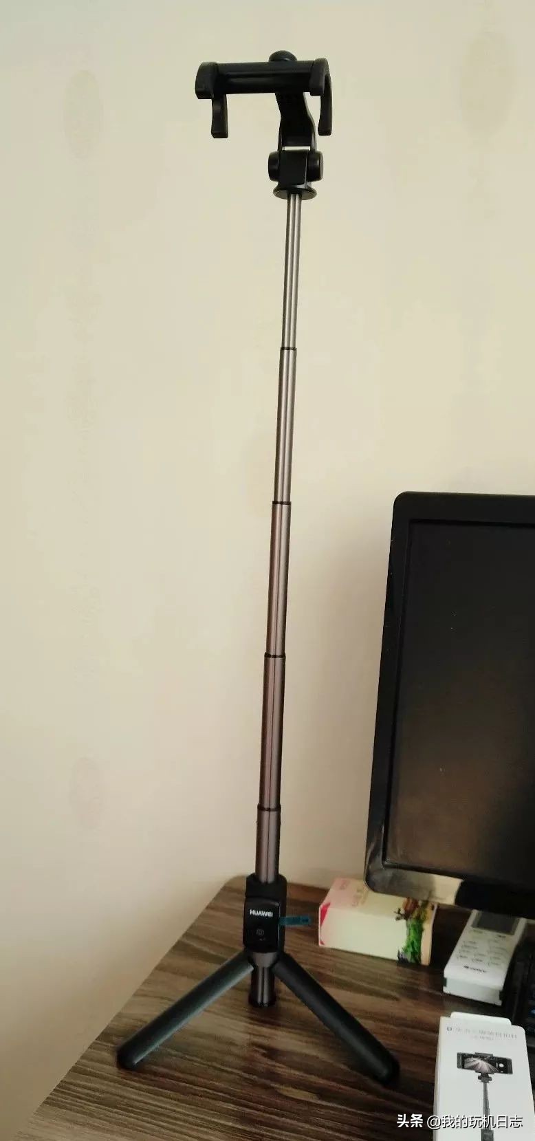 手机自拍杆通用多功能蓝牙三脚架,蓝牙自拍杆三脚架直播视频