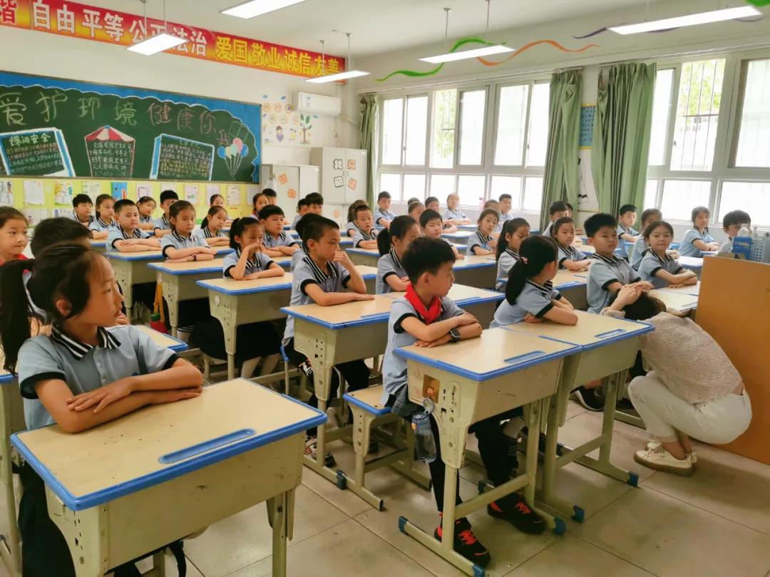 防震减灾宣传小学,防灾减灾地震来了怎么办