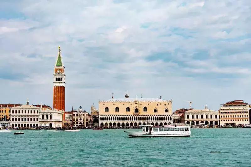 鎴戠殑鏃呮父鎽勫奖缇庡浗娓歌,鎽勫奖浣滃搧鎴戠殑鏃呰