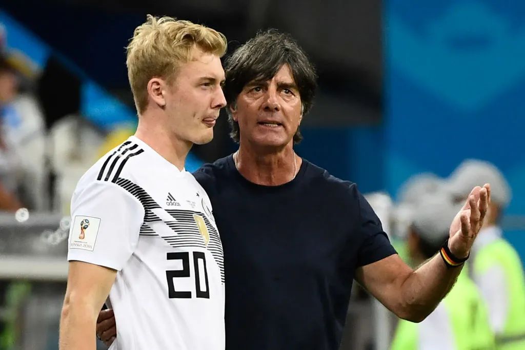 “布”步为营：大黄蜂的新任指挥官