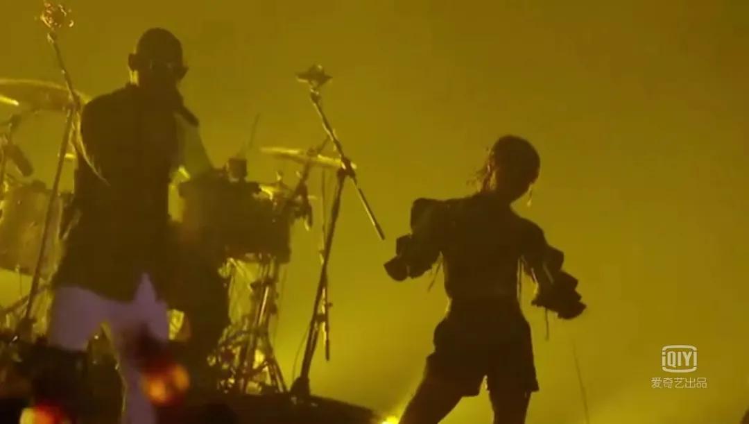 马东是个大坏蛋，但《昆仑山牧人》不会卖掉他的马群