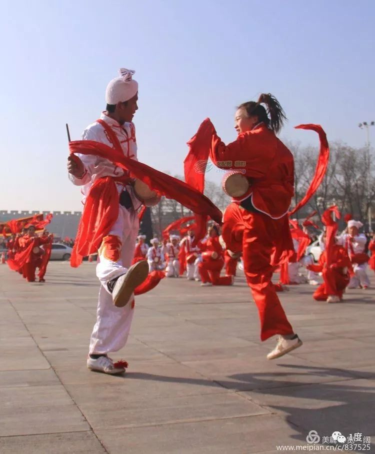 安塞腰鼓舞蹈视频欣赏,安塞腰鼓舞台表演图片