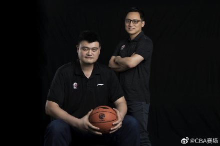 小天晨报丨10项涉车便民措施6月起全疆推行，伊宁小伙徒手接住5楼坠落男童