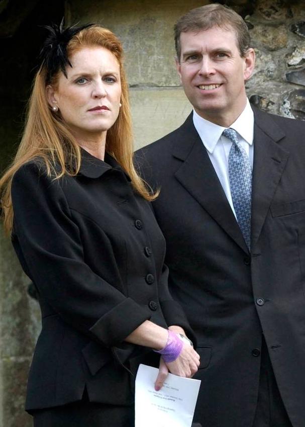 女王厌恶戴安娜,女王嫉妒戴安娜王妃