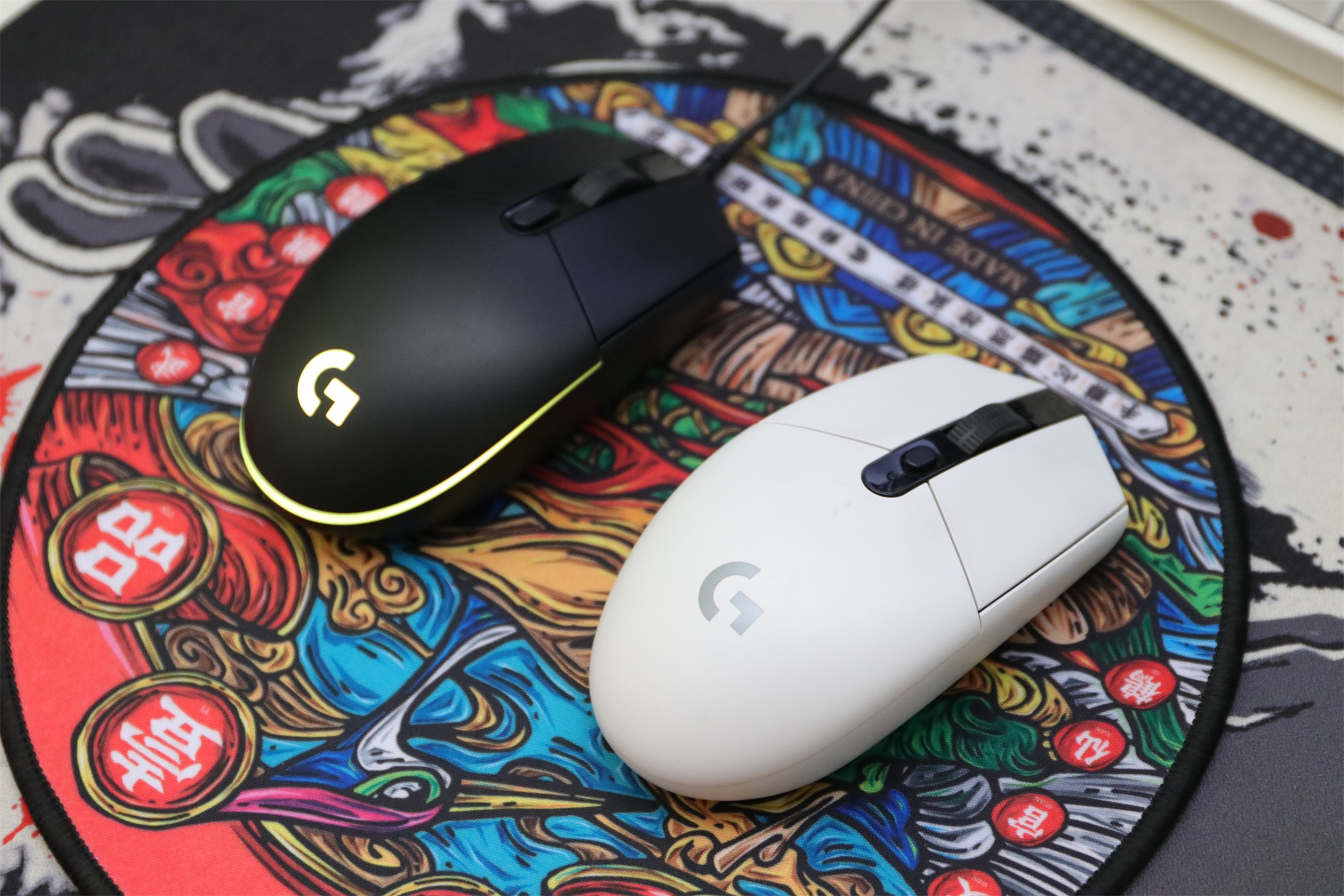 轻量化鼠标性价比推荐,200到300无线轻量化鼠标