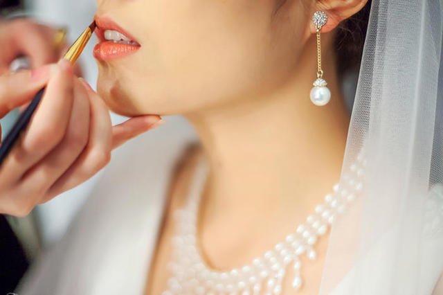 新娘跟妆师化妆造型完全攻略,新娘跟妆化妆师需要准备哪些