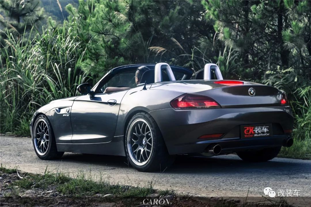 极速巅峰宝马z4性能改装,宝马z4直列六缸改排气