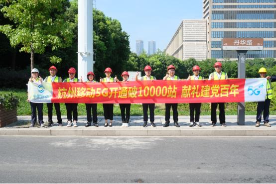 致敬高温天气下拼命工作的人,致敬在高温天气下工作的人