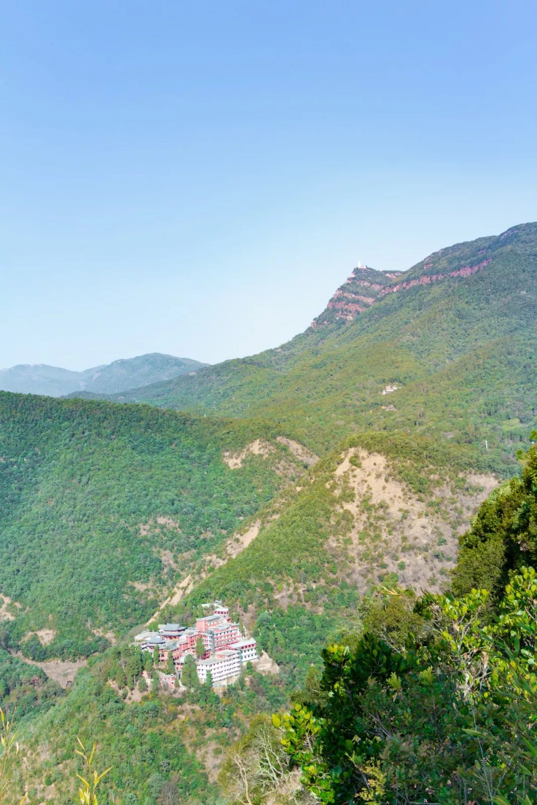 大理鸡足山奇观,从山角看大理鸡足山的传说