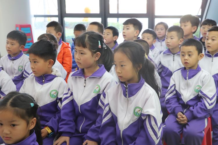 小小少年郎，来把“忠”字讲——太师三附小万科城校区