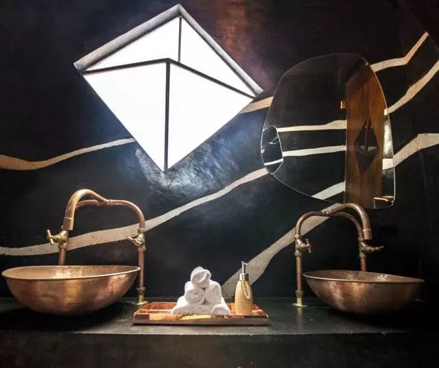 全球顶级野奢酒店,一生必住民宿100元