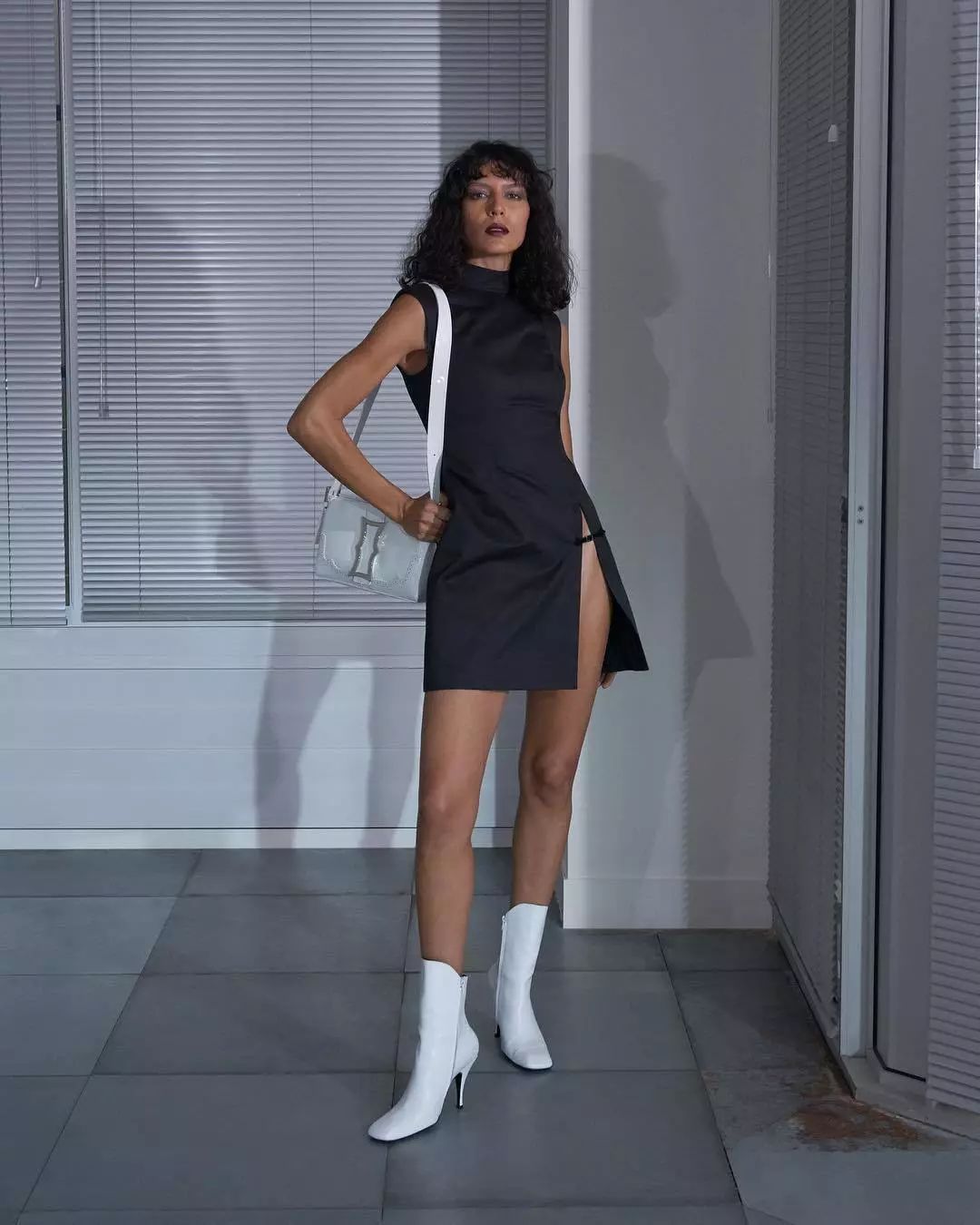 看见今年秋冬必入的第一双靴子，我方了……