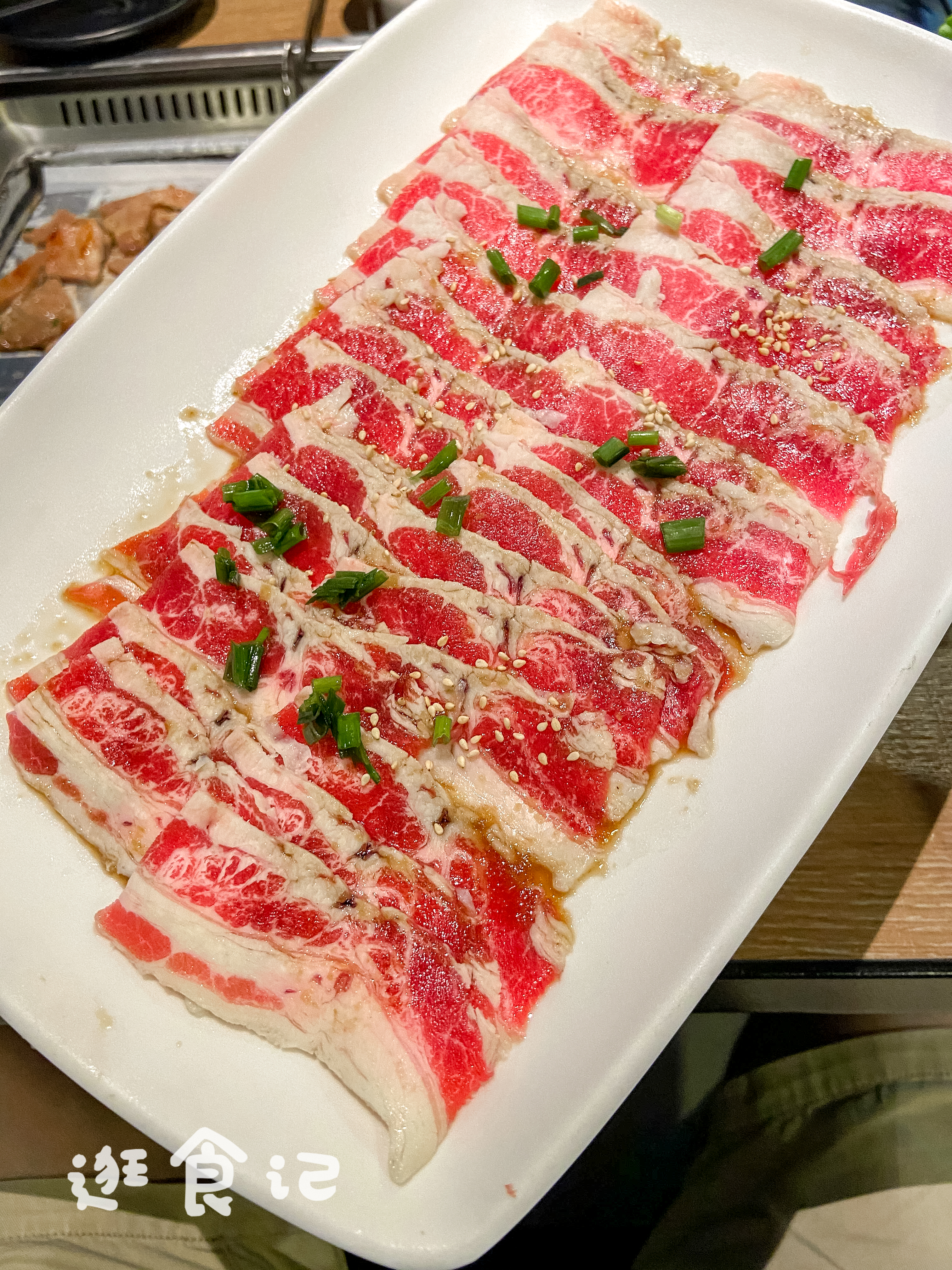 新石器烤肉特色,过气网红餐饮现状