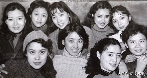 拿过金鹰奖飞天奖的八十年代演员相虹，后为家庭放弃演艺事业