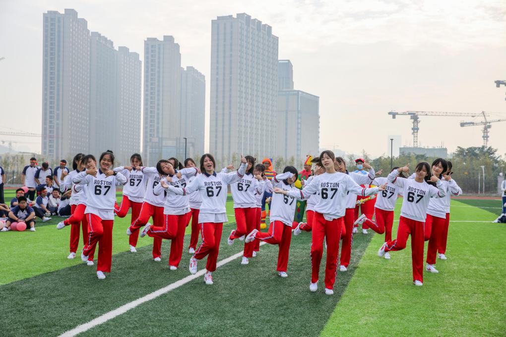 倚山傍湖听涛起看北大新世纪恒定中学如何开创高中基础教育新格局