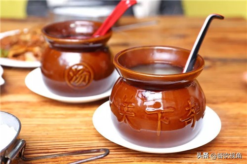 江西非遗美食瓦罐汤,江西瓦罐汤里凉拌土豆丝