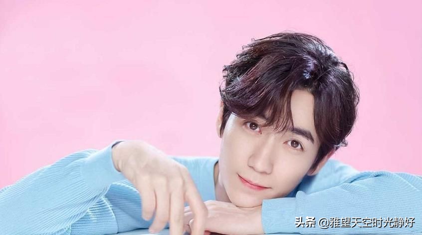 谁的笑容最治愈男明星,有没有治愈系笑容的男明星