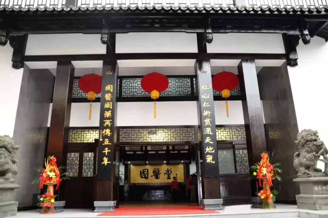 福州鼓楼为什么这么出名,福州鼓楼区分析