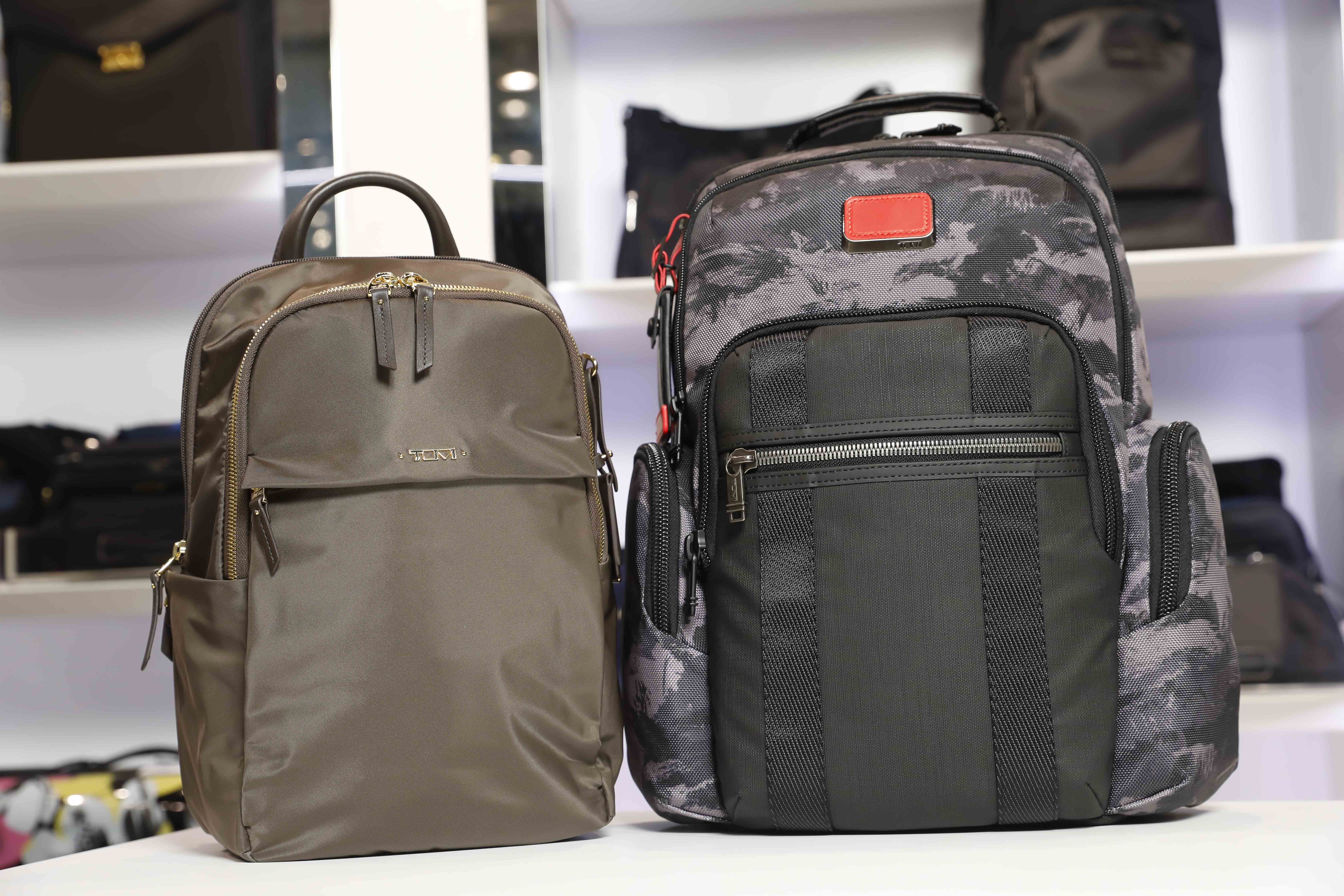 东荟城名店仓lululemon,从深圳如何到香港东荟城名店仓