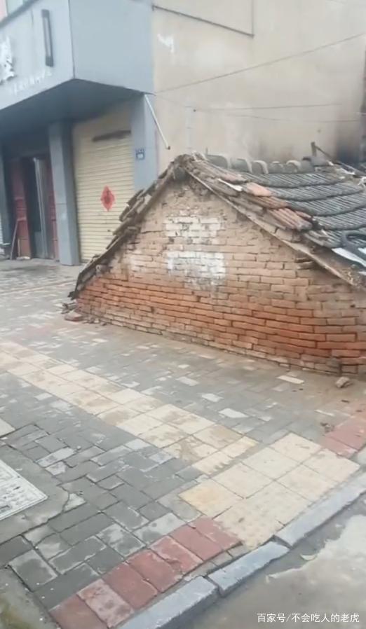 涡阳钉子户在马路中间,安徽亳州钉子户图片