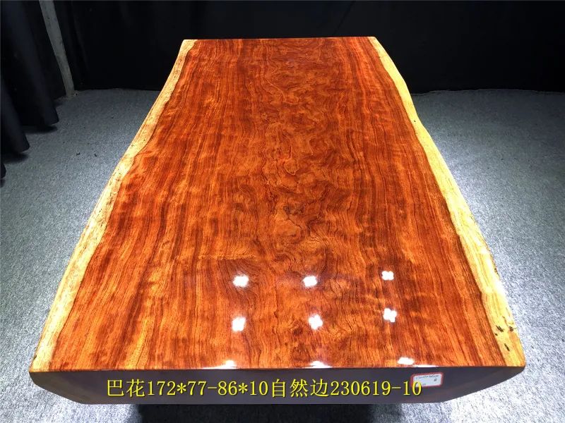 实木大板和红木家具哪个好,金丝楠木大板和巴花大板哪个好