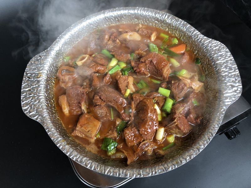 武汉清汤羊肉火锅,又滑又嫩的羊肉火锅