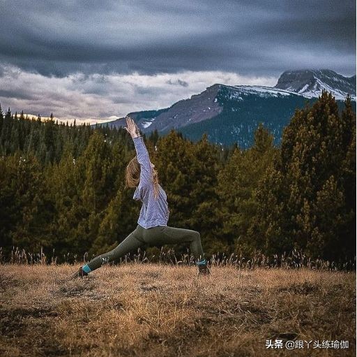 产后耻骨分离瑜伽矫正动作,产后腹直肌分离修复手法教程