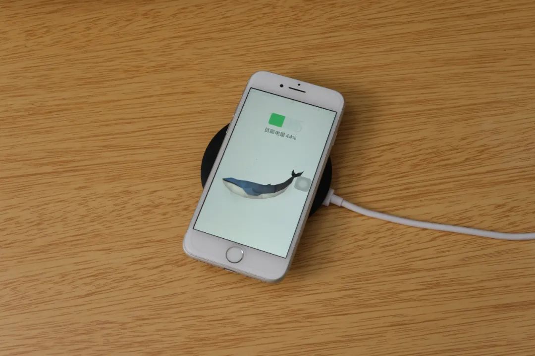 iphone8跟xr谁更值得购买,比xr更省电的苹果手机