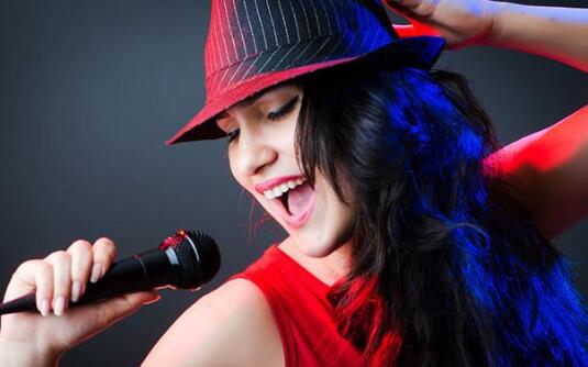 为什么唱歌声音通道老是打不开呢,唱歌录音跟不上调怎么办