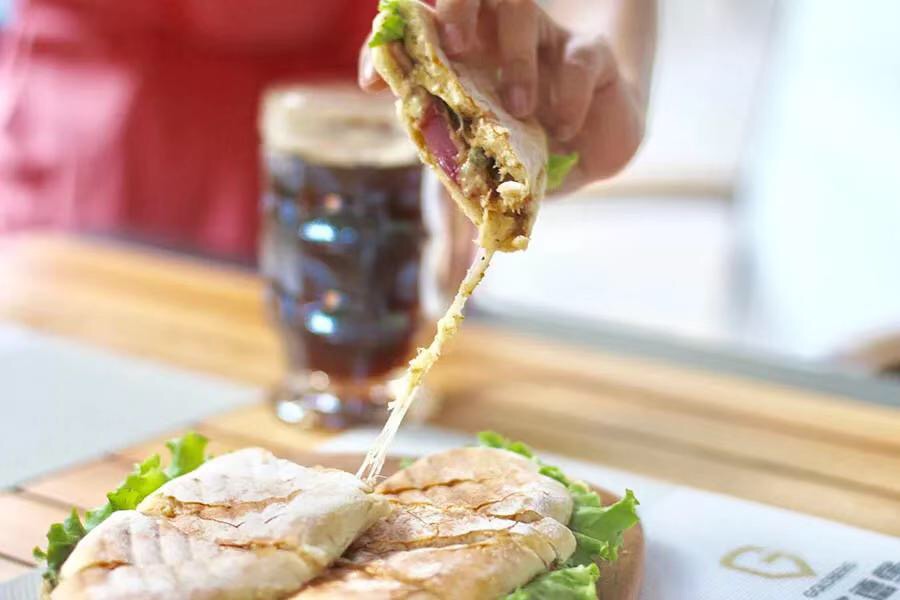 兰州不得不去的花园餐吧,兰州啤酒花园餐吧