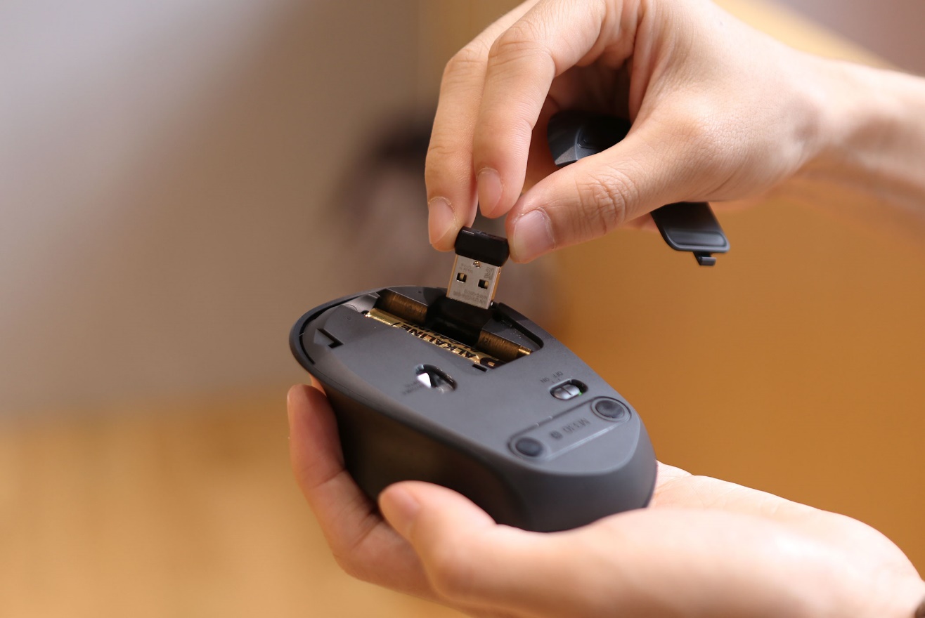 罗技m330鼠标配什么型号键盘,罗技办公鼠标m330怎么样