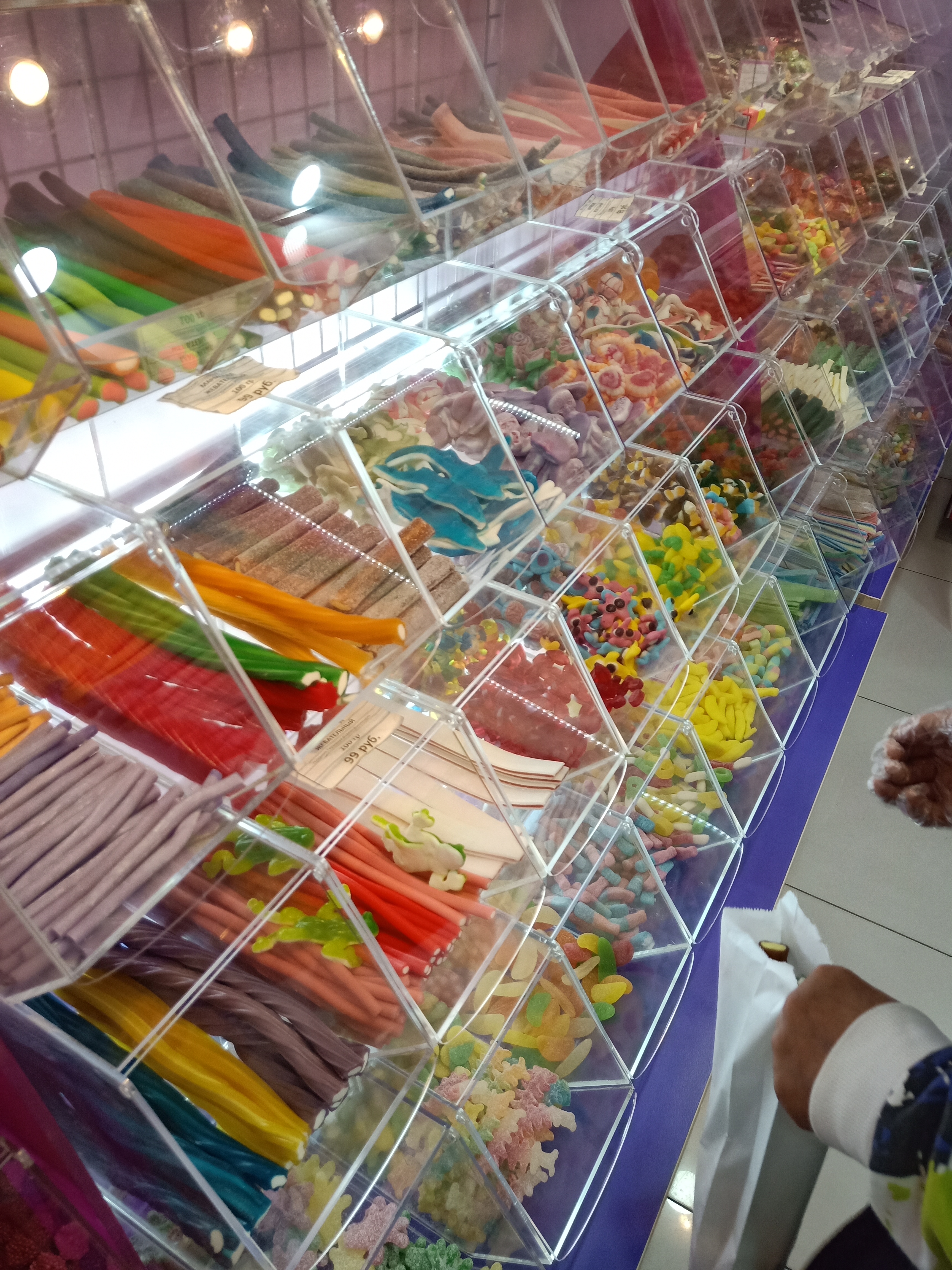 10000块钱在俄罗斯旅游,1000块在俄罗斯旅游