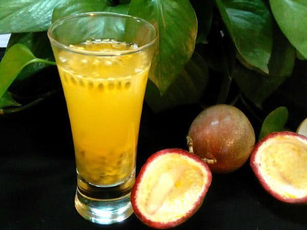 百香果可以直接埋在土里吗,百香果籽直接吞到肚里可以吗