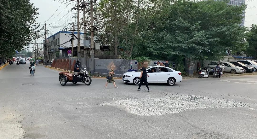 交通拥堵调研措施,发现前方道路堵塞的正确方法