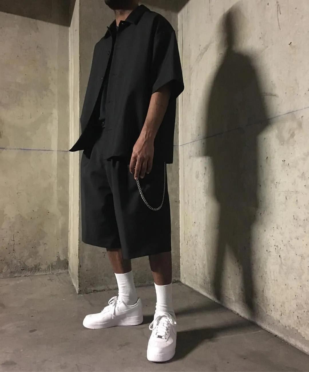 要想把短裤穿好你还得学会配鞋子,穿短裤配什么鞋子