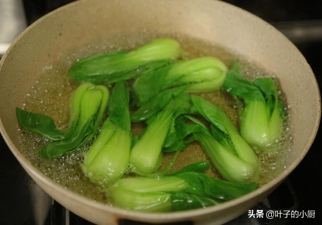 猪蹄炖好后有很大腥味怎么解决,做熟的猪蹄有腥味怎么补救